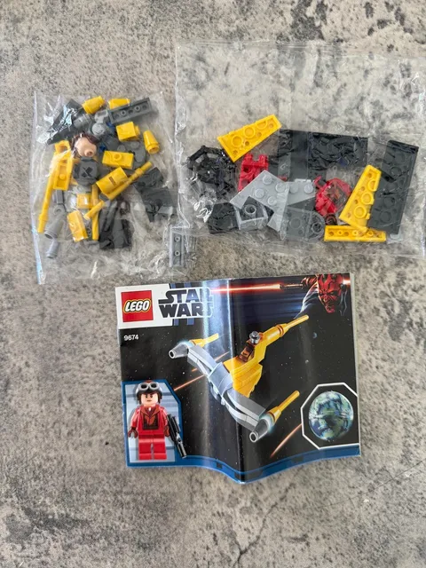 LEGO Star Wars: Naboo Starfighter w/ Instructions No Planet. Sealed Bags