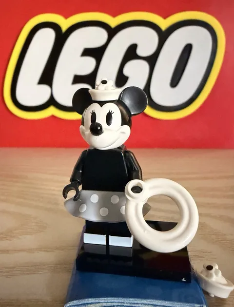 Lego Disney Series 2 Vintage Minnie Mouse Minifigure With Accessories 