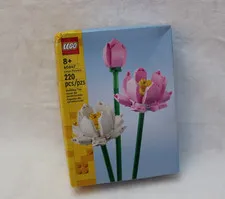 LEGO Lotus Flowers 40647 Building Toy Set 220 pcs New and Sealed Ages 8+