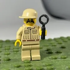 Lego Star Wars Rebel Technician Tan Uniform Minifigure sw0034 7180 7140 7142