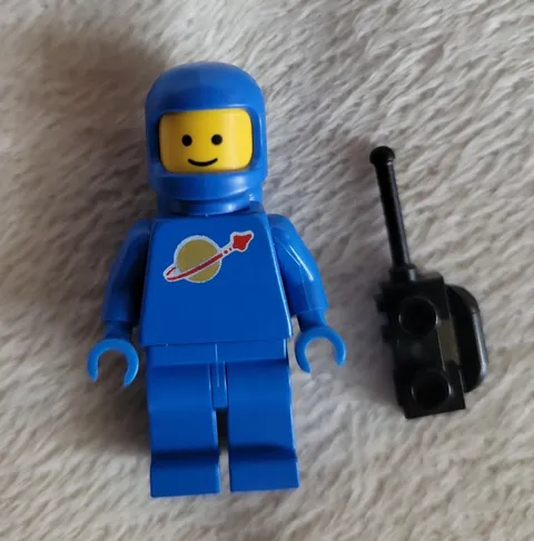 Classic Blue Spaceman Genuine LEGO Space Minifigure SP004 with Air Tanks & Radio