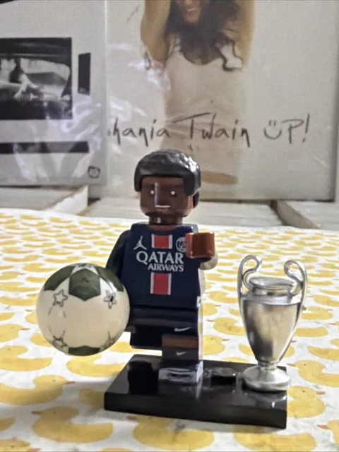 OUSMANE DEMBELE PARIS SAINT-GERMAIN #10 JERSEY LEGO MINIFIG soccer ball futbol