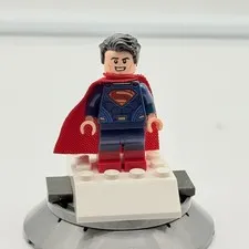 LEGO Super Heroes Superman Dark Blue Suit Red Boots Minifigure SH0220