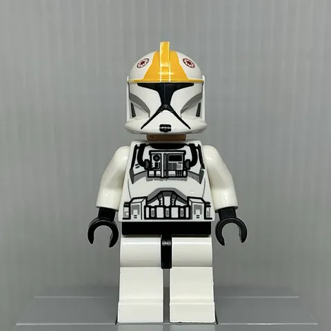 LEGO Star Wars sw0491 Clone Trooper Pilot Scowl Minifigure 75021 Note