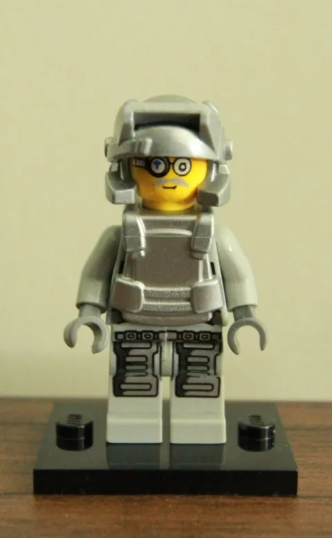 LEGO Power Miners Brains Silver Armor Minifigure 8190