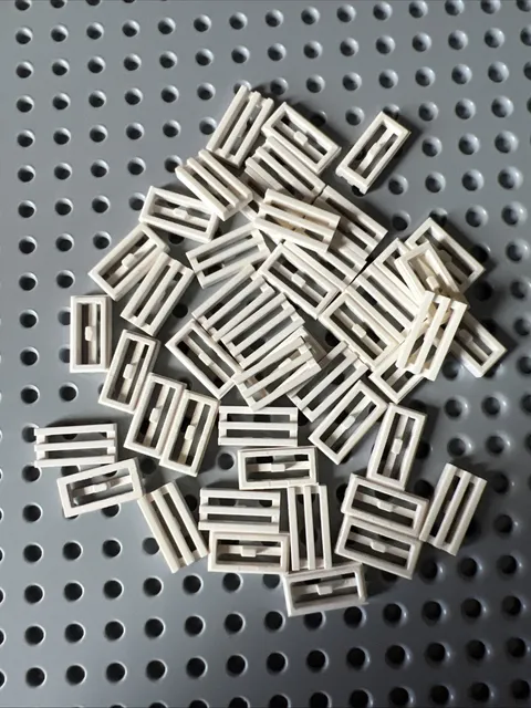LEGO 2412b White Tile, Modified 1 x 2 Grille with Bottom Groove Vent Bulk 45pcs