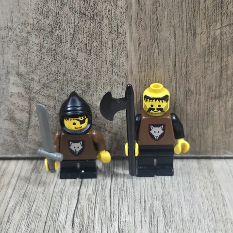 Lot of 2 Vintage Lego Castle Wolfpack Minifigures Hood Sword Battle Ax