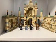 LEGO Harry Potter: The Battle of Hogwarts (76415). Incomplete. Missing Figs.