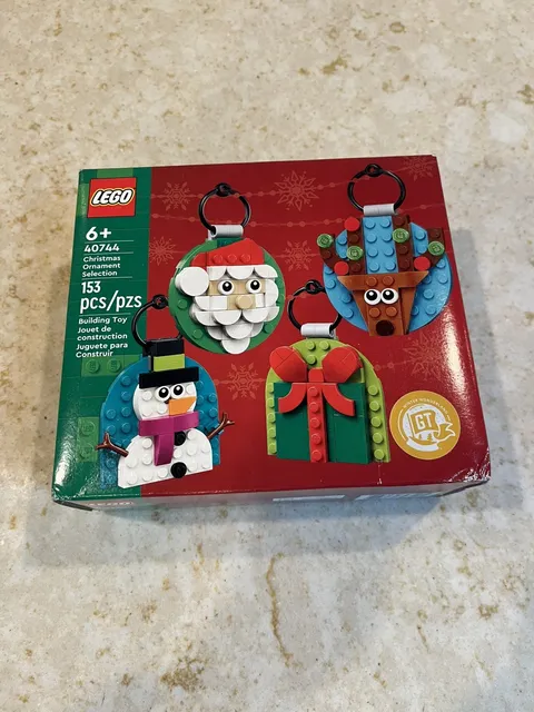 2024 Lego 40744 Christmas Ornament Selection Set NEW - In Hand