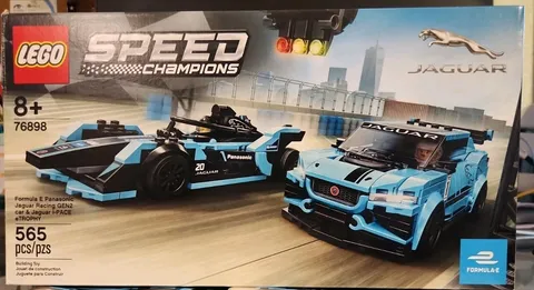 LEGO SPEED CHAMPIONS: Formula E Panasonic Jaguar Racing Gen2 Car & Jaguar I-Pace