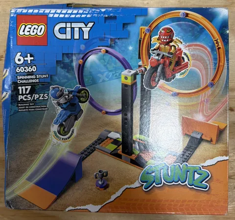 Lego City 60360 Spinning Stunt Challenge Building Toy Set - NEW Box Damage