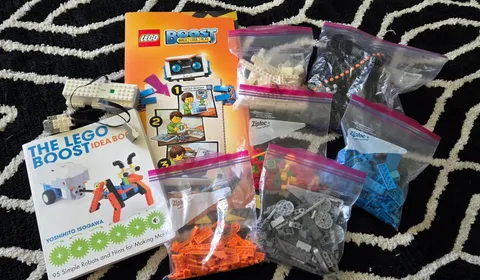 LEGO Boost: Creative Toolbox (17101)