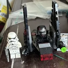 LEGO Star Wars Kylo Ren & Stormtrooper Minifigures w/ TIE Fighter Build