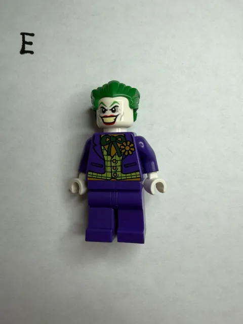 LEGO DC Super Heroes Comics Batman 2 THE JOKER - Blue Vest Minifig 76035 (sh206)