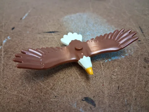 LEGO Eagle with Yellow Beak White Head Tail Reddish Brown Rare 37543pb01 - 1N