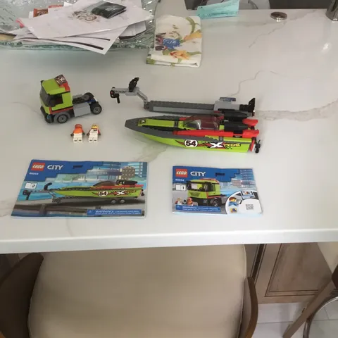 Lego Set 60254 Fully Complete Speed Boat Transporter