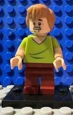 Lego Shaggy minifigure