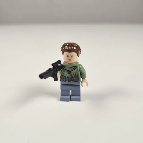 LEGO Star Wars Princess Leia Endor Minifigure SW0235 8038 w/ Blaster