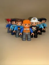 Lego Duplo Lot of 7 People Figures As Shown. (B5)