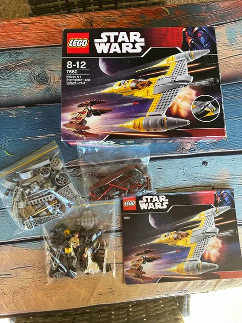 LEGO Star Wars: Naboo N-1 Starfighter with Vulture Droid (7660) 100% complete