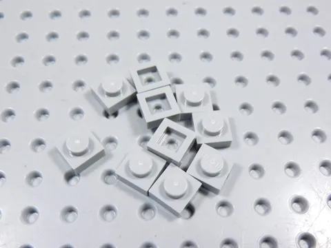 LEGO Lot of 10 Light Bluish Gray 1x1 Plates BC