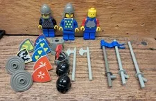 LEGO Castle Knights Minifigure And Accessories Lot