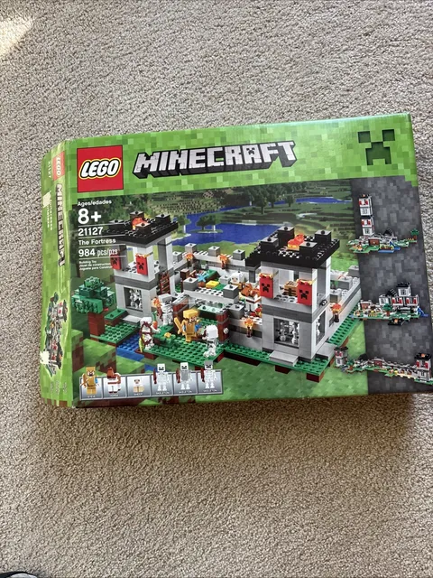 LEGO Minecraft The Fortress 21127 Incomplete With Extra Pieces From Other Sets!!