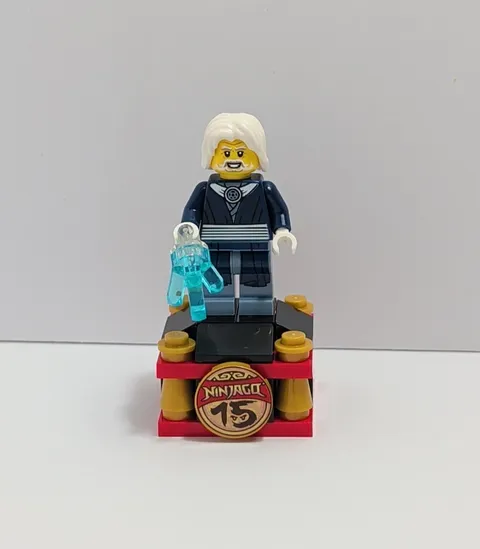 LEGO Ninjago 15th Anniversary Master of Ice (Hibernus) Minifigure (set 71860)