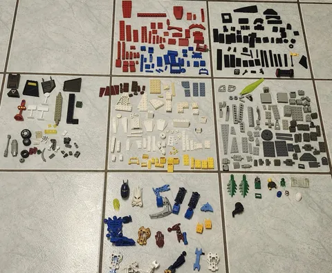 Legos 8Bionicle Parts and Mixed Parts Legos Pieces and Misc Pcs