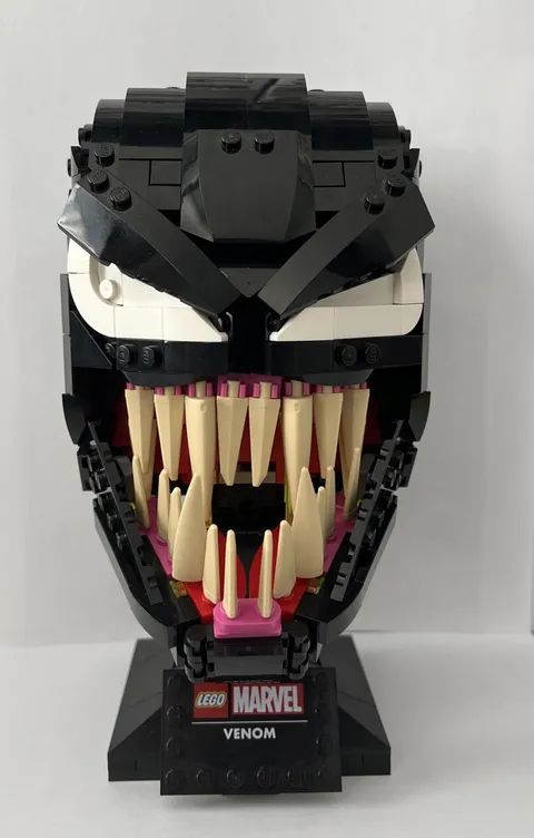 LEGO Marvel Venom Bust 76187 incomplete 