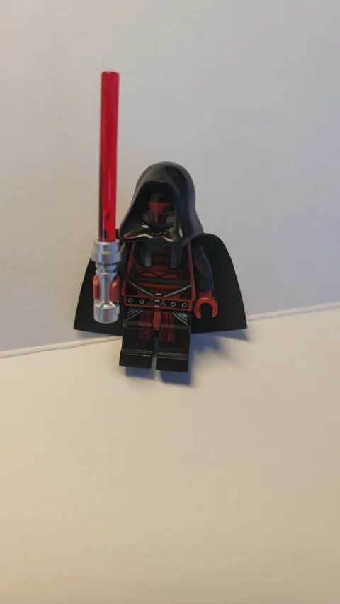 Rare Retired Star Wars Darth Revan LEGO Minifigure NM Condition
