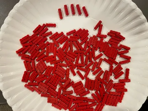 Lego 200 New Red Technic Axle 2L Notched pieces