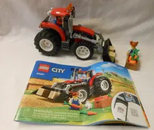 LEGO CITY FARM 62087 RED Tractor WITH 2 MINI FIGURES, HAY,RABBIT VEGETABLES 2021
