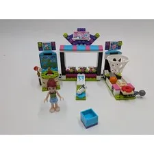 LEGO Friends Amusement Park Arcade 41127 Mia Mini-Doll Carnival Games Set