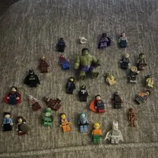 LEGO Super Heroes/Star wars Minifigure Lot