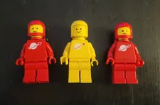 Vintage LEGO Classic Space Spacemen Lot – 2 Red & 1 Yellow