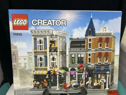 INSTRUCTIONS ONLY- LEGO Creator Expert: Assembly Square (10255)