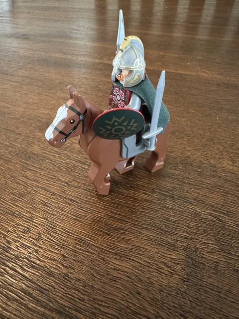 LEGO Rohan Horse Mounted Eomer Soldier Minifigure - Lord Of The Rings