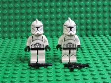 Lot of 2 LEGO Star Wars Minifigures Phase 1 Clone Trooper MC40