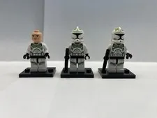 LEGO Minifig sw0298 Clone Trooper (Phase 1) Sand Green and Lime Markings 7913 x3