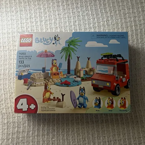 LEGO Bluey 11202 Bluey's Beach & Family Car Trip Set 133 pcs Ages 4+