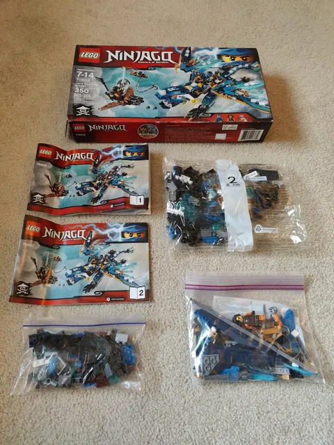 LEGO NINJAGO - Jay's Elemental Dragon - Model 70602