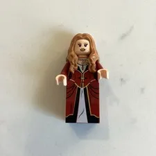  LEGO ELIZABETH SWANN Minifigure from Pirates of the Caribbean set 4181