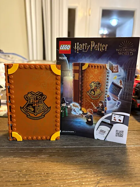 LEGO Harry Potter 76382 Hogwarts Moment Transfiguration Class 241pc Set