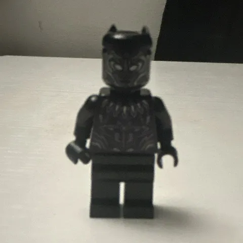 LEGO Minifigure Black Panther Figure - Black/Gray Plastic Character