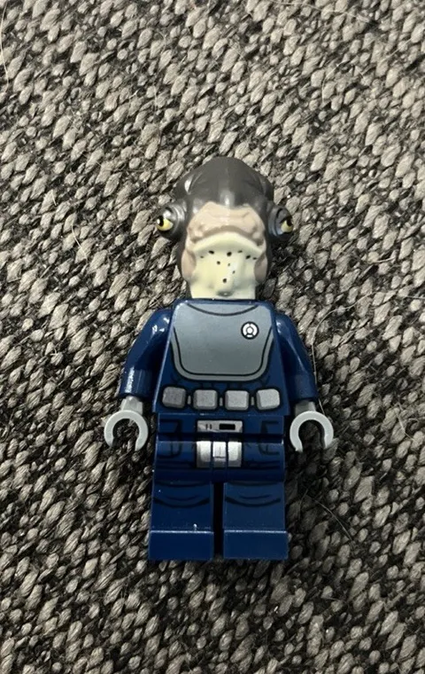LEGO Star Wars Admiral Raddus Minifigure