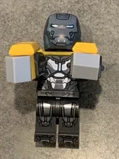 LEGO® Super Heroes Iron Man Mark 25 Armour Minifigure Striker Marvel 76216 sh823