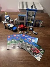 LEGO City Police Station 60246 with Instructions