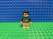 Lego Man Minifigure Green Holiday Sweater Town City cty1931 60475 CMF Lot Rare