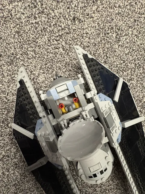 LEGO Star Wars Rogue One TIE Striker 75154 99% comeplete instr inclu miss 2 figs